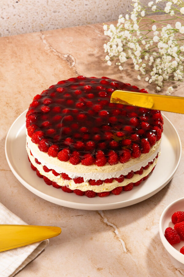 Torta sa Svežim Malinama